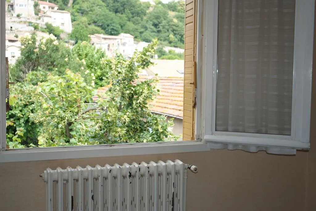 Le Logis Charmant Charmes-sur-Rhone 0*,